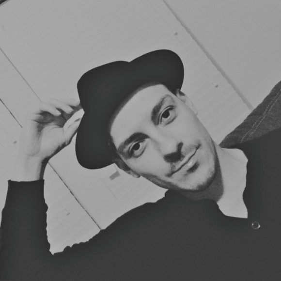 Meet your Posher, Alex - Picture 1 of 1